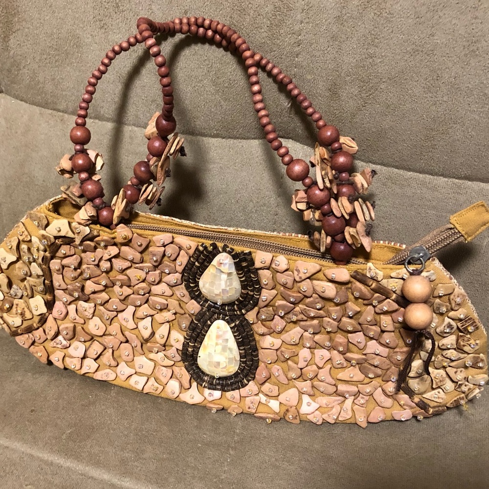 Shell purse